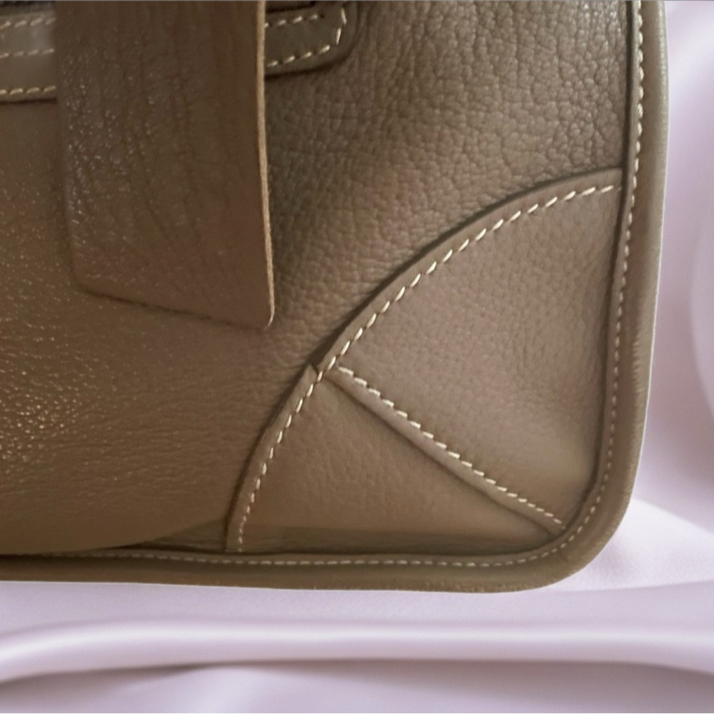 Prada 💜 HTF  Taupe Original Deer Skin Leather  Brown Top Handle Handbag - Picture 9 of 15